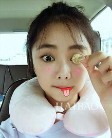 一字肩吃瓜,解锁夏日吃瓜新时尚  第3张