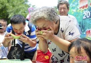 夺冠吃瓜,揭秘赛场背后的趣味故事